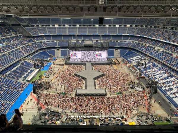 Santiago Bernabéu Stadium, section: 621, row: 8, seat: 16