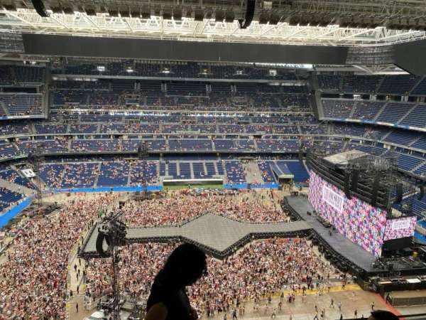 Santiago Bernabéu Stadium, section: 601, row: 3, seat: 11