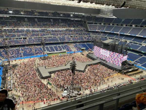 Santiago Bernabéu Stadium, section: 607, row: 3, seat: 6