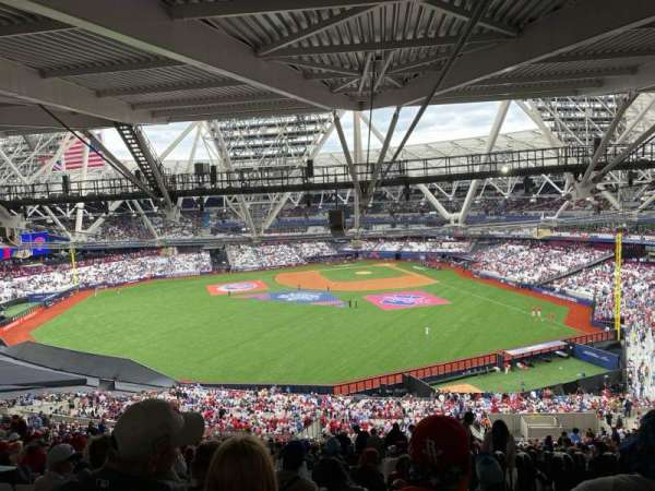 London Stadium, section: 241, row: 72, seat: 281