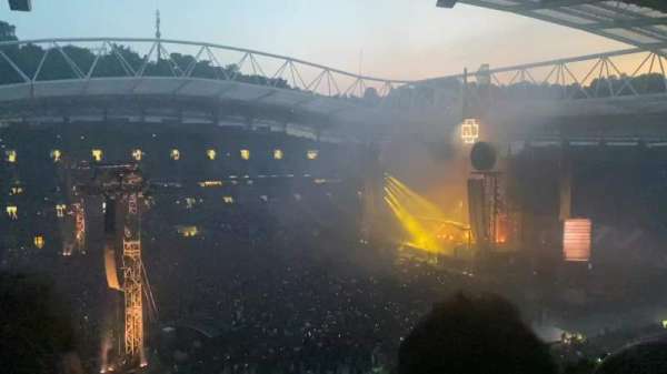 Estadio de Anoeta, section: H7, row: 20, seat: 127