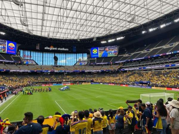 Allegiant Stadium, section: 125, row: 17, seat: 8