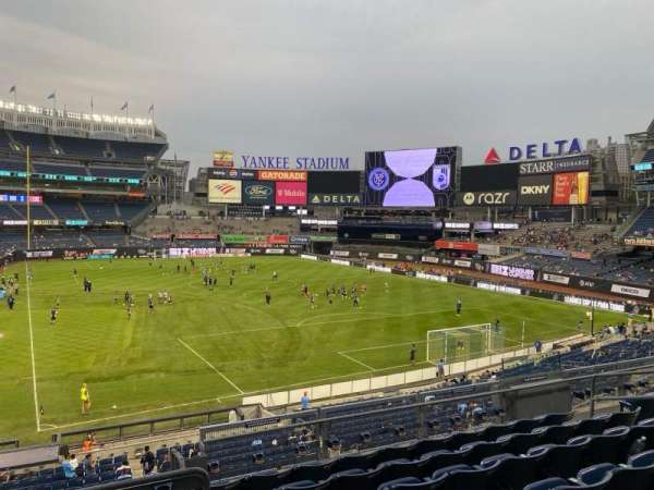Yankee Stadium, section: 215, row: 7, seat: 13