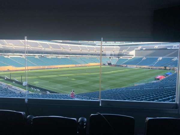 Lincoln Financial Field, section: mc 3, row: 2, seat: 4