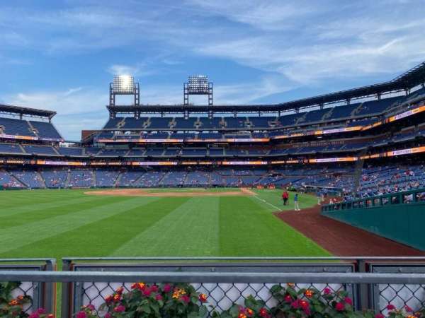 Citizens Bank Park, section: 141, row: 1, seat: 6