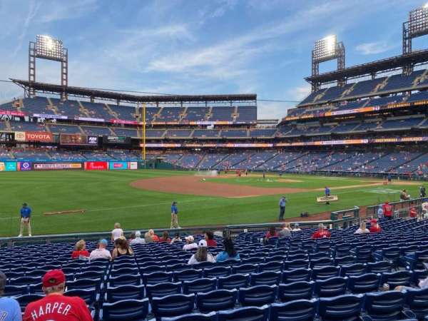Citizens Bank Park, section: 135, row: 20, seat: 9