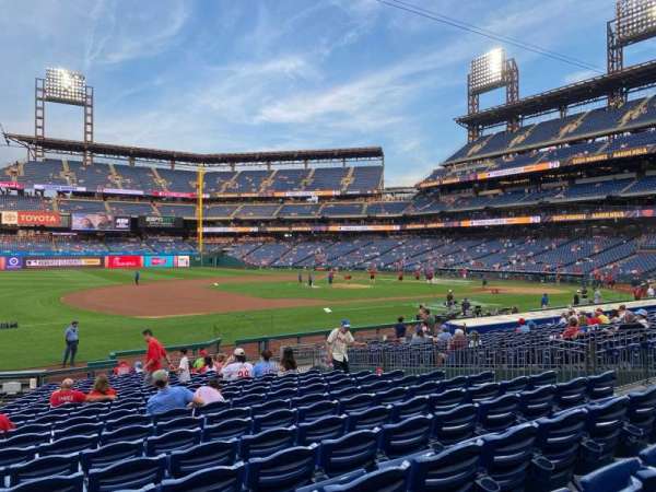 Citizens Bank Park, section: 133, row: 21, seat: 11