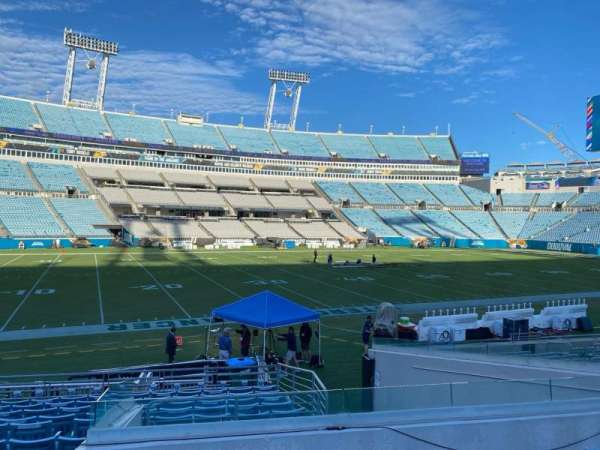 EverBank Stadium, section: 140, row: n, seat: 10