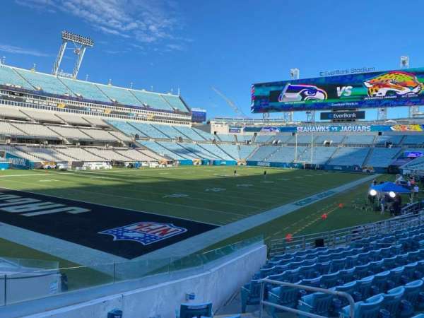 EverBank Stadium, section: 144, row: m, seat: 4
