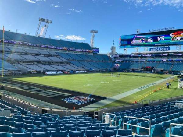 EverBank Stadium, section: 118, row: p, seat: 6