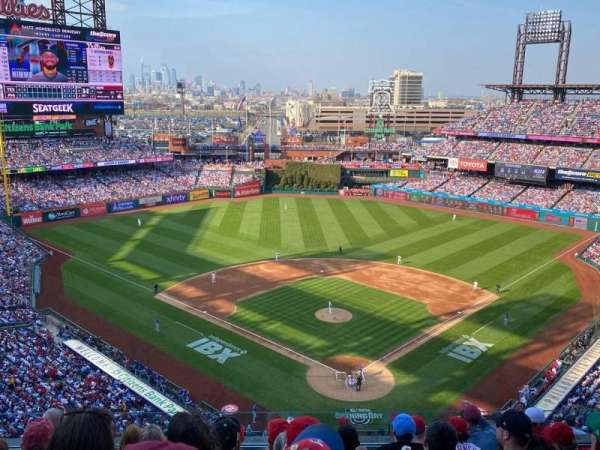 Citizens Bank Park, section: 421, row: 7, seat: 17
