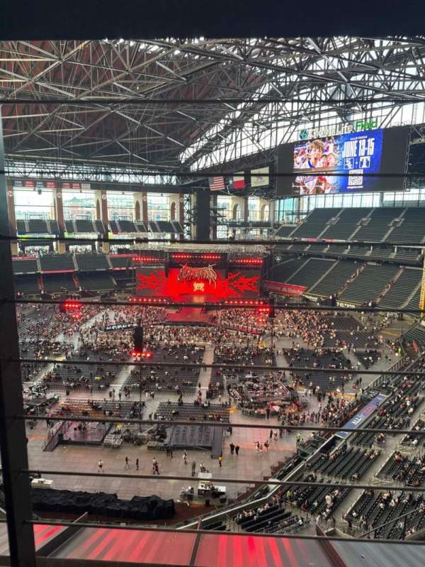 Globe Life Field, section: 315, row: 1, seat: 9