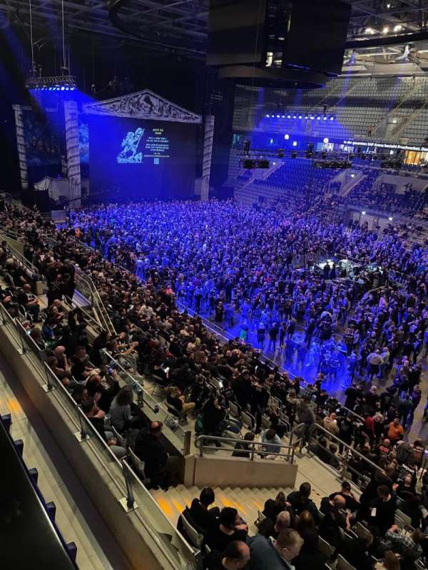 SAP Arena, section: 414, row: 1, seat: 3