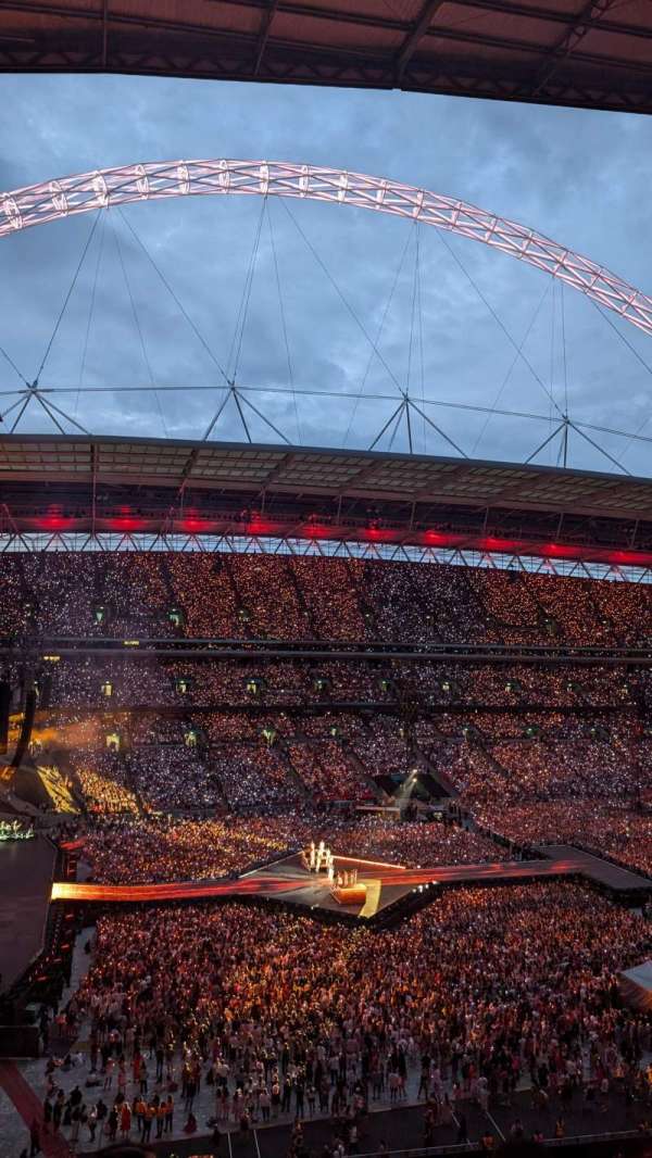 Wembley Stadium, section: 530, row: 4, seat: 113