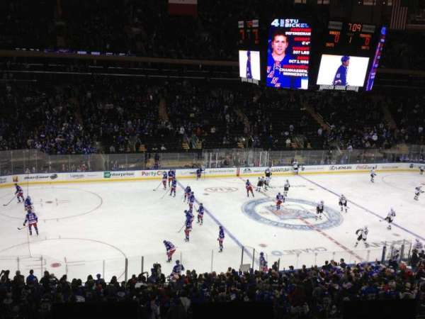 Madison Square Garden, section: 209, row: 4, seat: 10