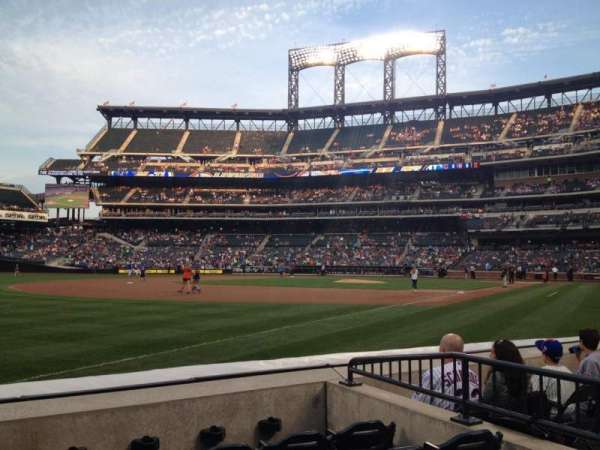Citi Field, section: 126, row: E, seat: 16