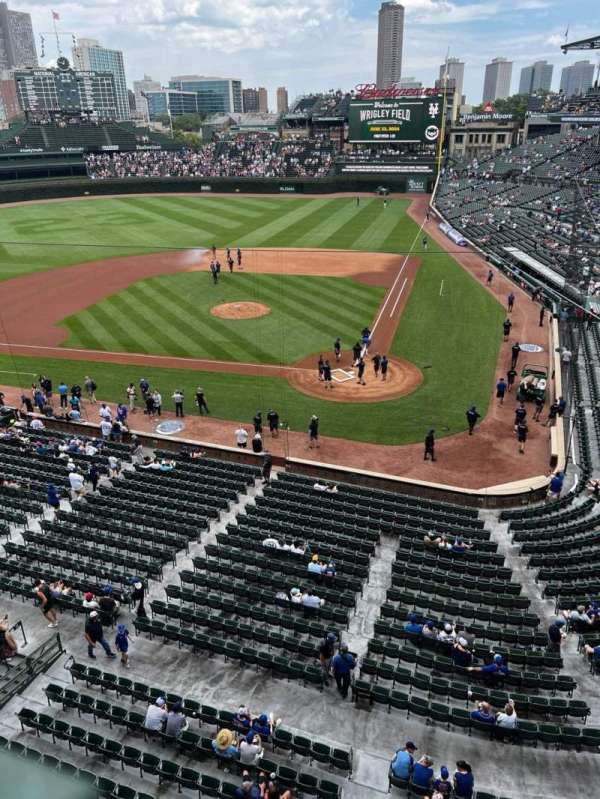 Wrigley Field, section: 314L, row: 1, seat: 4