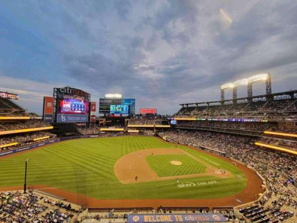 Citi Field, section: 422, row: 1, seat: 21
