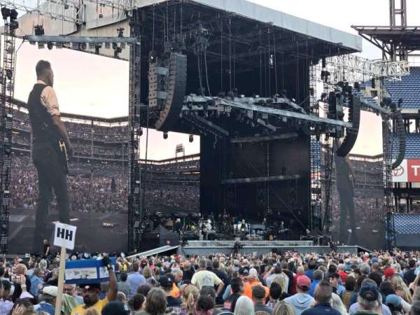 Citizens Bank Park, section: 138, row: 3, seat: 7