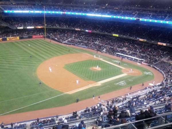 Yankee Stadium, section: 428, row: 4, seat: 6