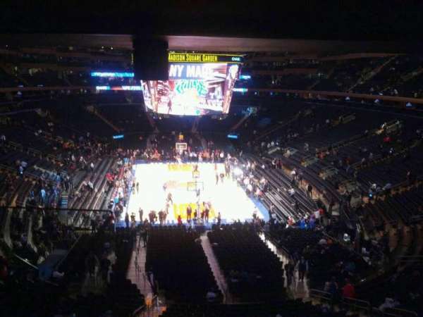 Madison Square Garden, section: 217, row: 5