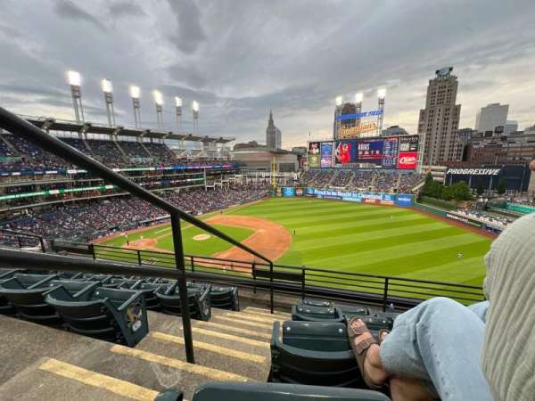 Progressive Field, section: 432, row: D, seat: 8
