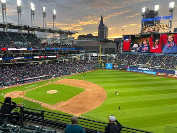 Progressive Field, section: 432, row: E, seat: 2