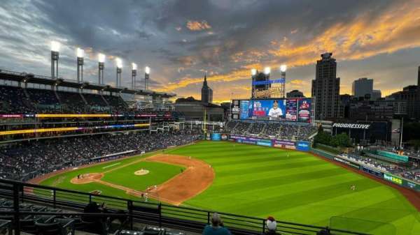 Progressive Field, section: 432, row: E, seat: 4