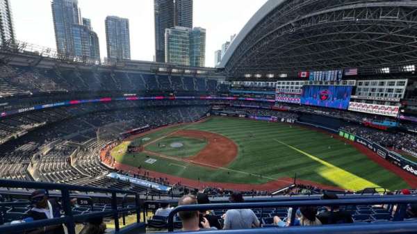 Rogers Centre, section: 515, row: 9, seat: 16