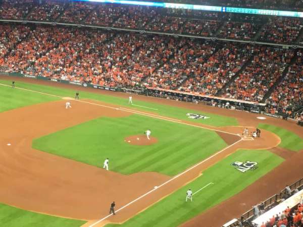 Daikin Park, section: 407, row: 4, seat: 10