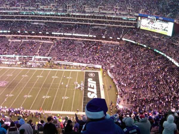 MetLife Stadium, section: 335, row: 24, seat: 24