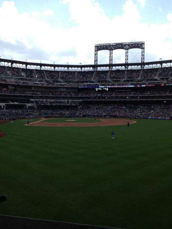 Citi Field, section: 102, row: 9, seat: 22