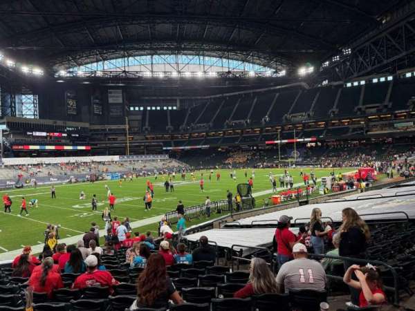 Chase Field, section: 135, row: 21, seat: 7