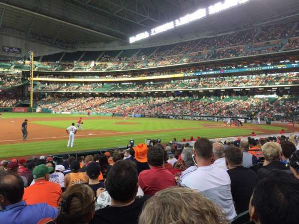 Daikin Park, section: 111, row: 15, seat: 6