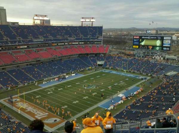 Nissan Stadium, section: 321, row: aa, seat: 4