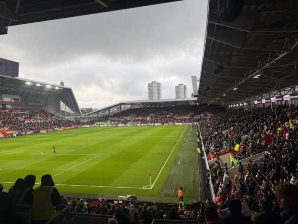 Gtech Community Stadium, section: E216, row: 20, seat: 417