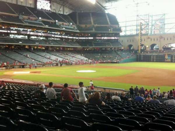Daikin Park, section: 127, row: 29, seat: 18