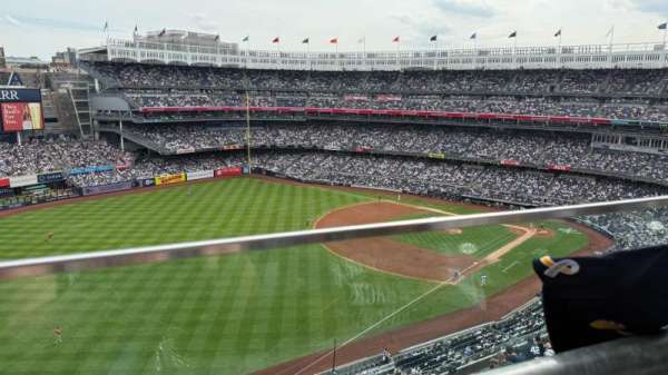 Yankee Stadium, section: 431A, row: 1, seat: 12