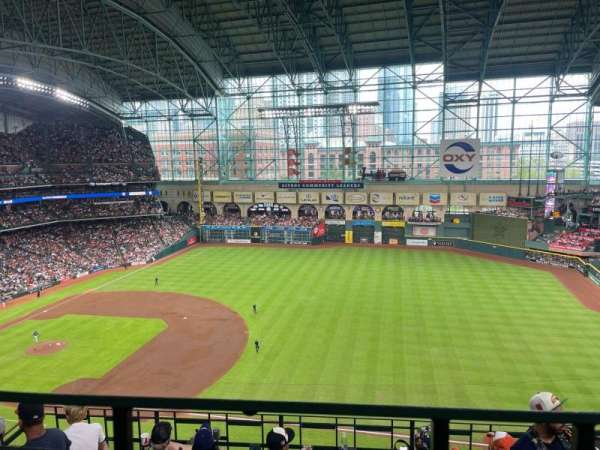 Daikin Park, section: 429, row: 1, seat: 8
