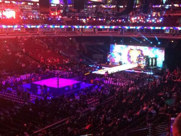 United Center, section: 204, row: 2, seat: 9