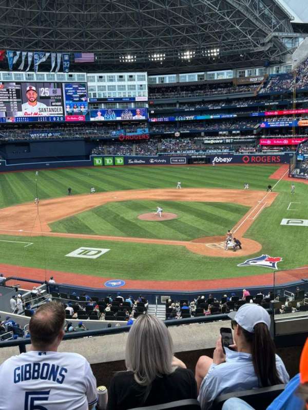 Rogers Centre, section: 226B, row: 4, seat: 4