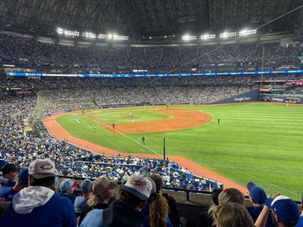 Rogers Centre, section: 211, row: 5, seat: 8