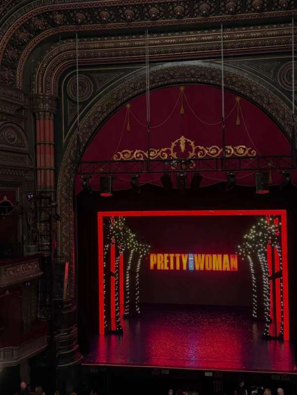 Leeds Grand Theatre, section: Upper Circle, row: B, seat: 17