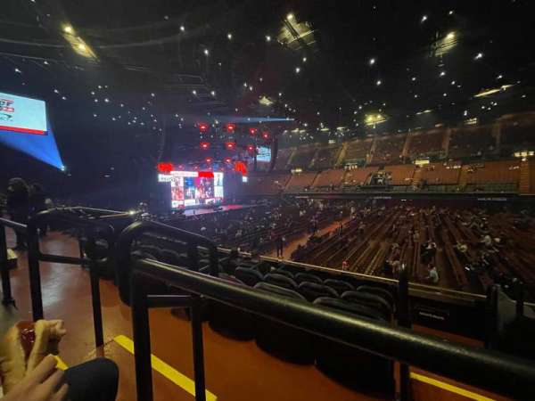 Kia Forum, section: 126, row: 6, seat: 2