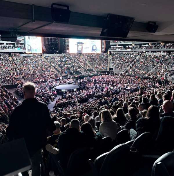 Climate Pledge Arena, section: 16, row: Bar, seat: 1
