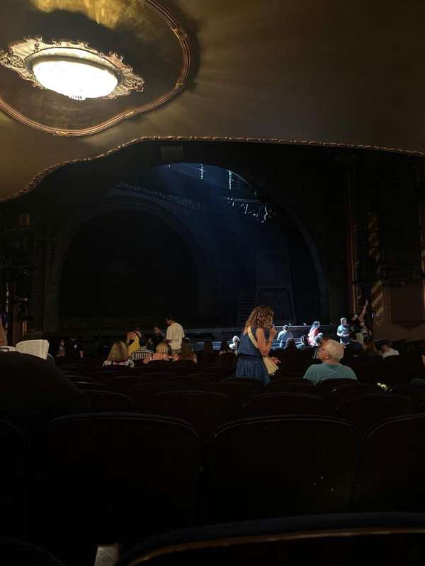 Lunt-Fontanne Theatre, section: Orchestra L, row: R, seat: 13
