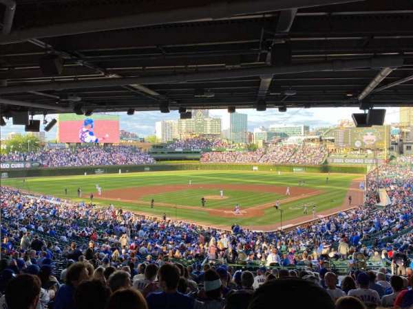 Wrigley Field, section: 216, row: 17, seat: 19