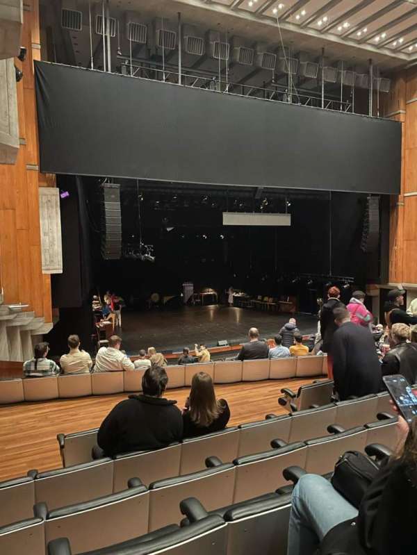 Queen Elizabeth Theatre, Vancouver, section: Rear Stalls, row: FF, seat: 39
