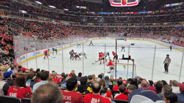 United Center, section: 106, row: 10, seat: 9