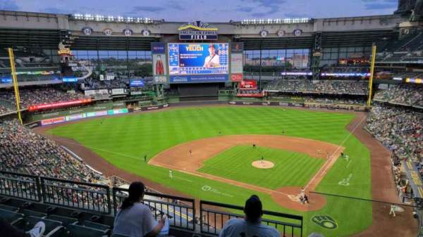 American Family Field, section: 425, row: 4, seat: 1